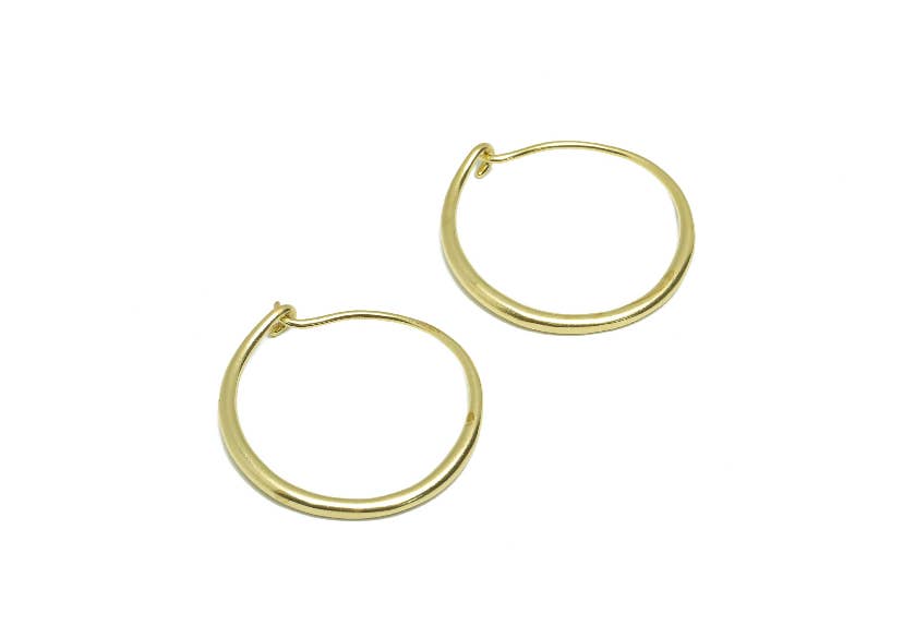 Small thick brass hoops