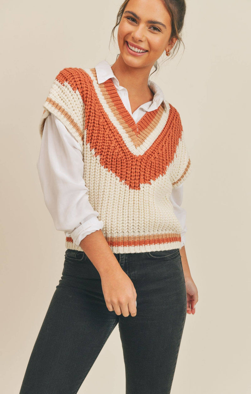 Listen Up Contrast Color Sweater Vest: IVORY RUST: XSMALL