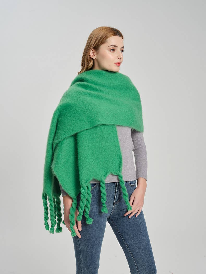 Chunky Solid Color Oblong Brushed Tassel Scarf: 07/Green