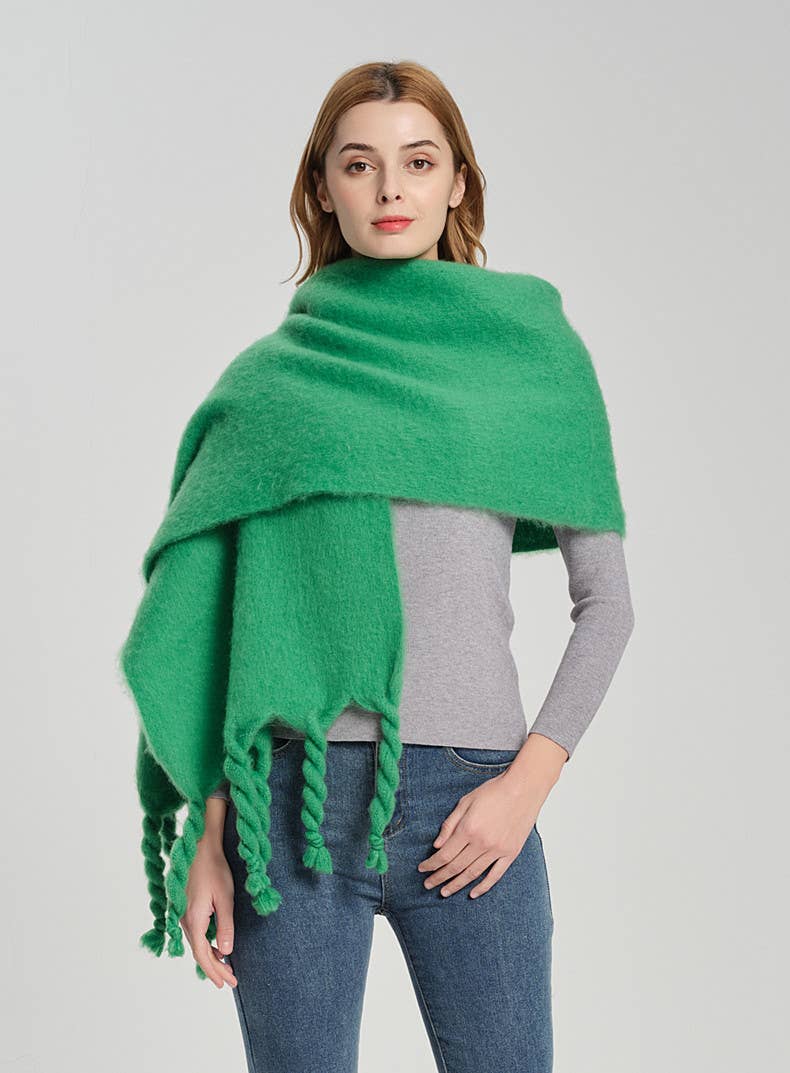 Chunky Solid Color Oblong Brushed Tassel Scarf: 07/Green