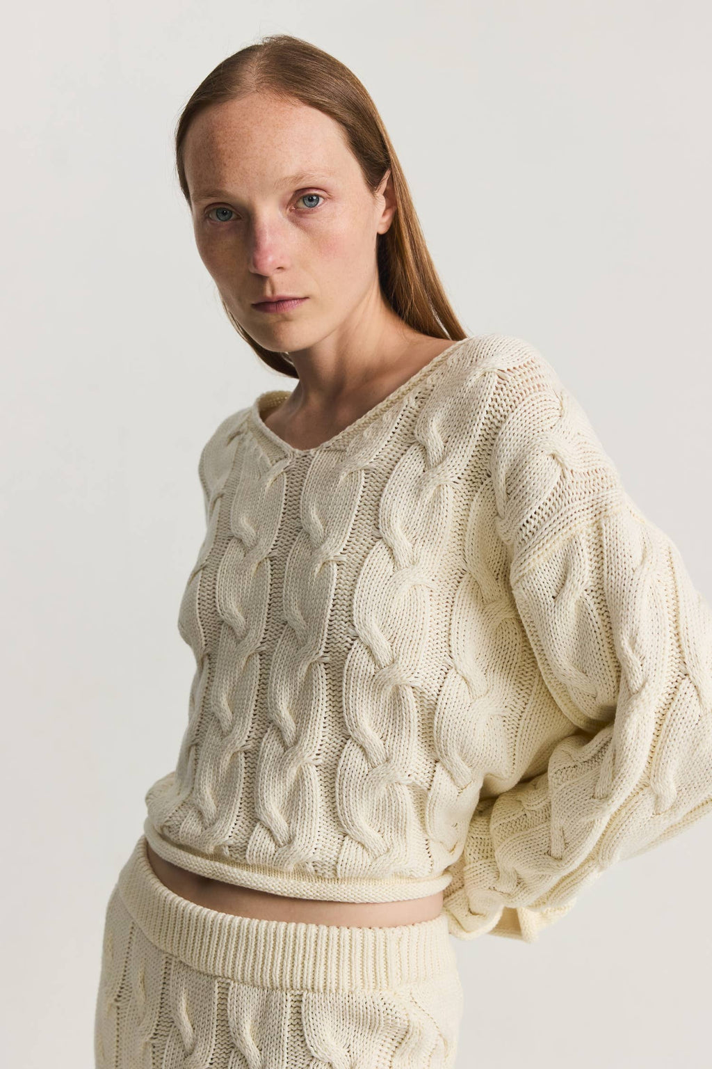 The Charlotte Sweater | Detailed V-Neck Cable Knit Pullover: CREAM / MEDIUM