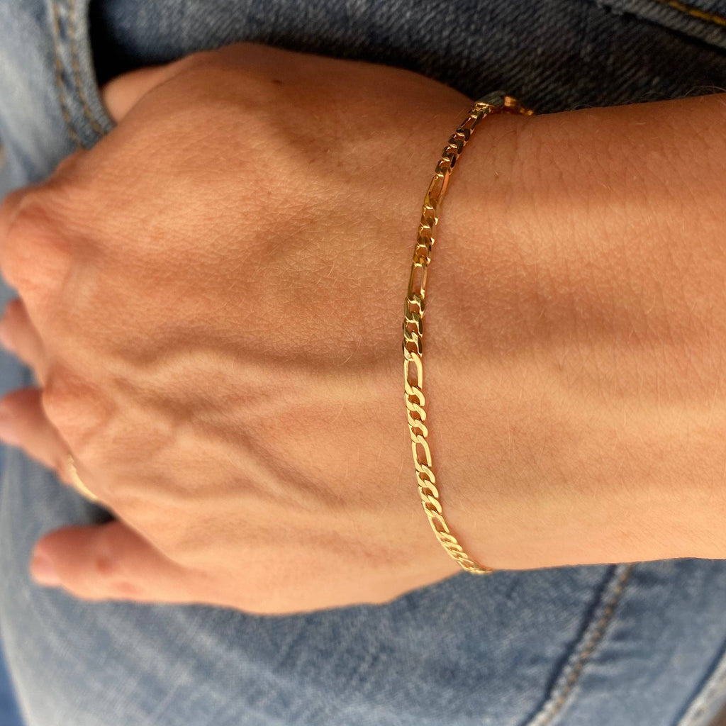 18k Gold Filled 2.5mm Flat Figaro Chain Bracelet: 7 inches