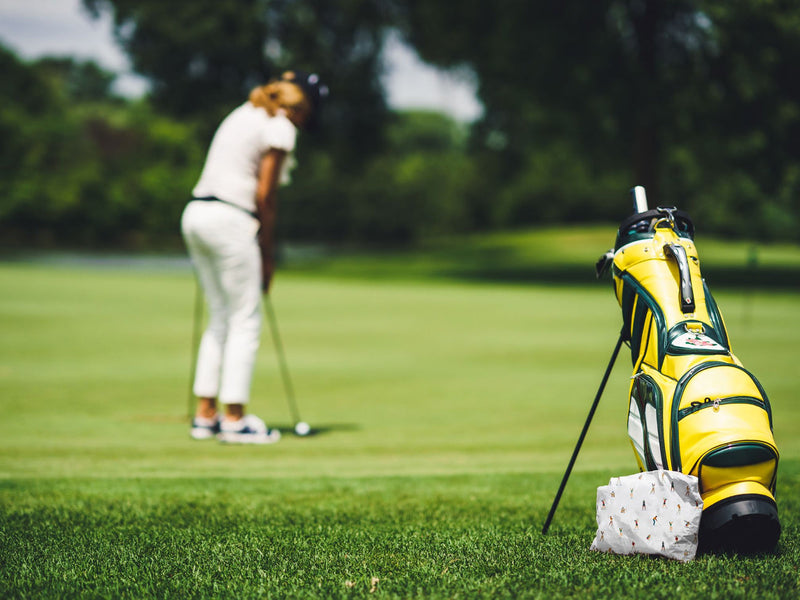 Golfers on the Green Medium Zipper